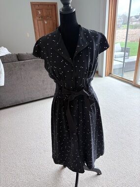 Kay Unger 100% silk  Navy Lined Polka Dot Tie-Waist Midi Dress